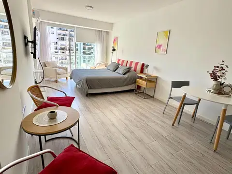 Paraguay 2500, Piso 8