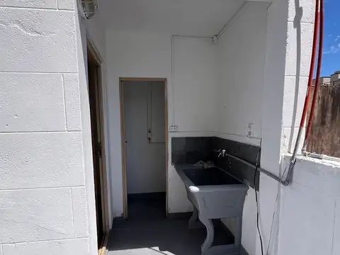 Depto Tipo Casa en Venta al Este