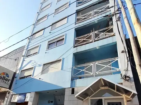 ALQUILER SAN MARTÍN centro DEPTO. 2 AMB C/BALCON al frente 