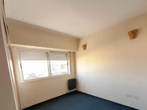 ALQUILER SAN MARTÍN centro DEPTO. 2 AMB C/BALCON al frente