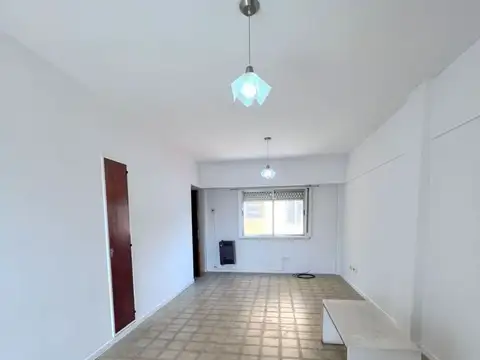 Departamento en Alquiler en General San Martin, $ 450.000