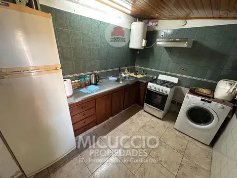 Casa 5 ambientes con 2 baños