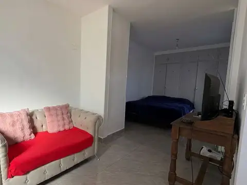 Amplio monoambiente en entre rios 272 caba