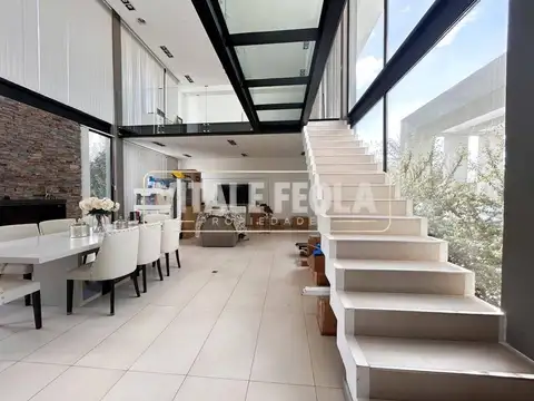 Casa en Alquiler de 3 dormitorios