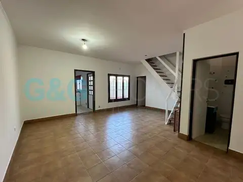Casa en Venta en Castelar Norte, USD 140.000