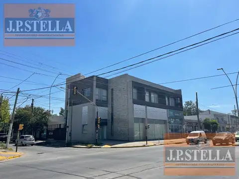Local Comercial en Esquina 160 m² S/ Avenida - Centro (Moreno)