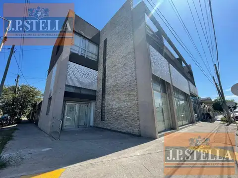 Local en Alquiler en Centro  - Moreno, USD 3.500