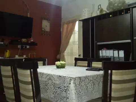 Departamento en planta baja con dos patios, todas las instalaciones nuevas