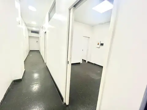 Local en VENTA- Montevideo al 700