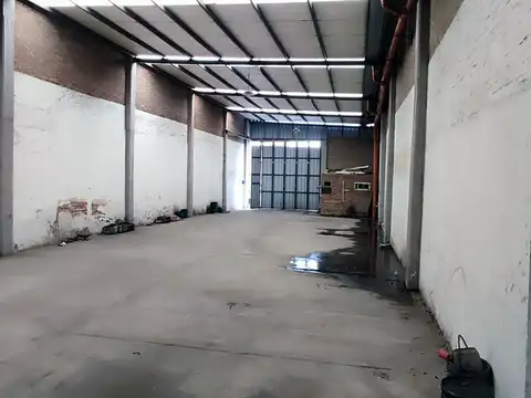 Galpon en Alquiler en Piñeyro, $ 2.400.000