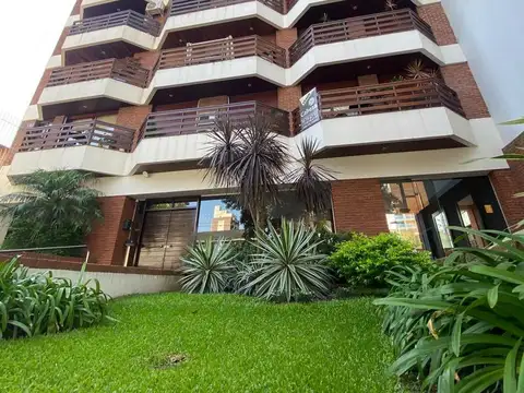 Departamento semipiso de 4 ambientes en alquiler en Quilmes Centro