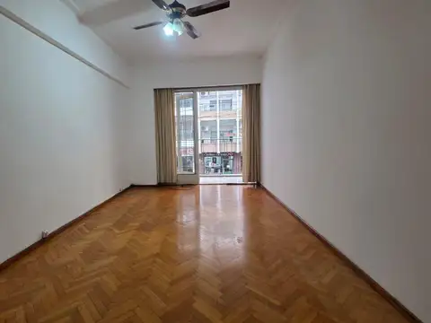 Departamento Barrio Martin, a 2 cuadras del Monumento.