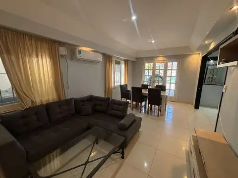 Casa 6 ambientes con 3 baños