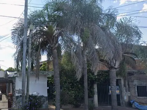 VIVIENDA CON GALPON