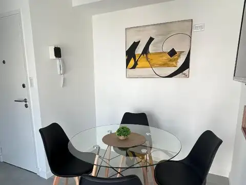Hermoso departamento reciclado a nuevo y equipado.