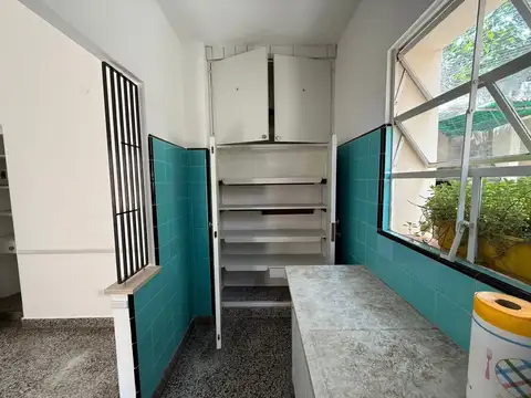 PH TIPO CASA DE 3 AMB.AL FONDO CON PATIO Y TERRAZA