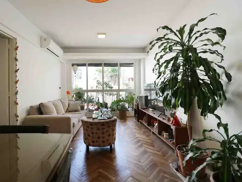 VENTA 4 AMB CON DEPENDENCIA LUMINOSO CON BALCON