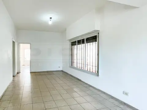 Depto Tipo Casa 4 ambientes con 1 baño