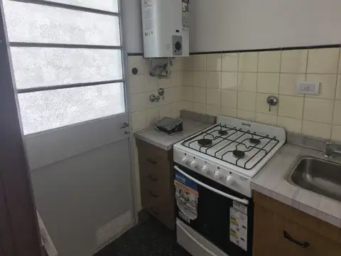 Departamento en Alquiler en Ramos Mejia, $ 400.000