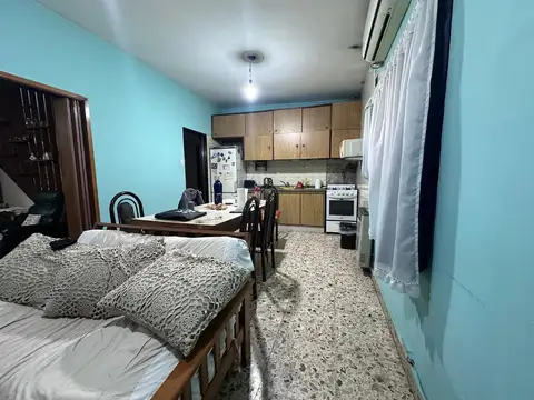 Casa 5 ambientes con 2 baños