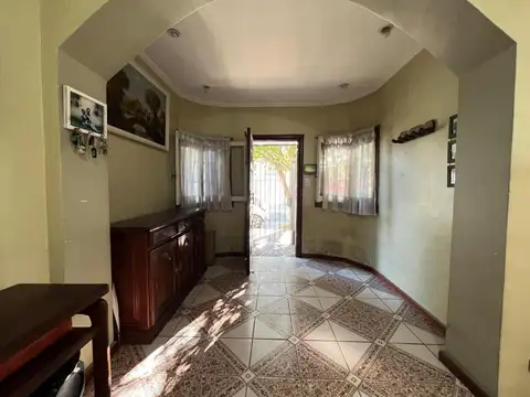 Depto Tipo Casa en Venta en Lanús Oeste, USD 99.000