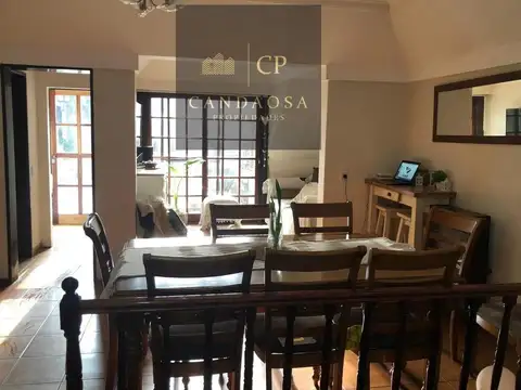 Venta- Hermosa casa tipo Chalet de 5 ambientes en Muñiz