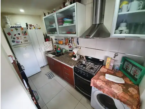 Departamento en Venta en Villa Dominico, USD 118.000