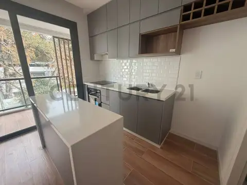 Calle 473 bis y 14C 1600, Piso 0
