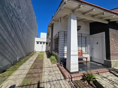 VENTA CASA 4 AMB. MARTÍNEZ  -   APTO CRÉDITO