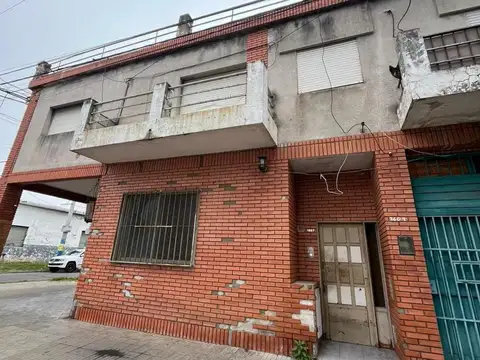 Departamento venta barrio españa y hospitales 1 dormitorio amplio patio luminoso sin expensas