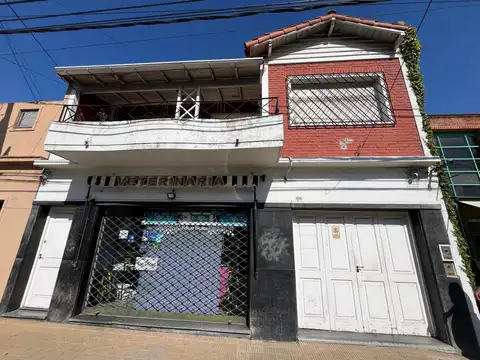 Local con Vivienda sobre Dardo Rocha 255 m² cubiertos