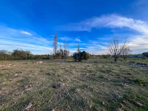 Terreno 2400 m2 a 50 metros de ruta 11, victoria