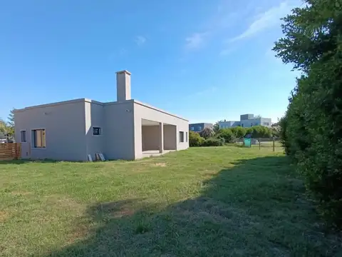 Casa en Venta en El Cantón - Barrio Islas, USD 249.000