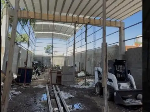Galpon en Venta en Jose Leon Suarez, USD 680.000