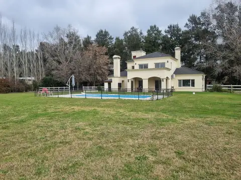 Casa Chalet  en Venta en Pavón, Exaltación de la Cruz, G.B.A. Zona Norte