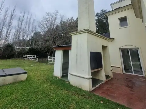 Casa Chalet  en Venta en Pavón, Exaltación de la Cruz, G.B.A. Zona Norte