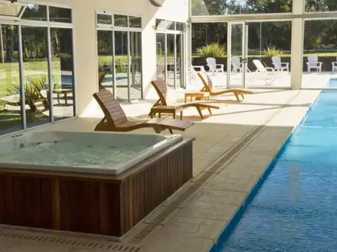 "¡Adquiere tu lote en el barrio Campos de Roca II con financiación y opción de parte de pa...