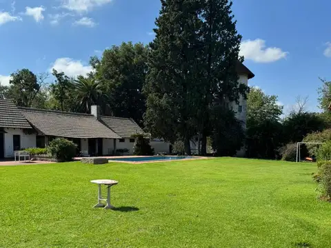 AV Gaspar Campos 1200