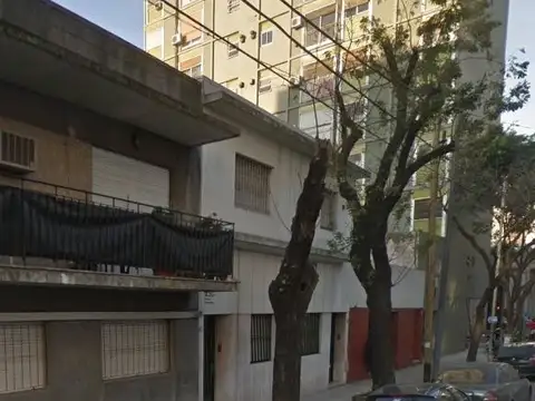 Cabrera e/ Gascón y Francisco Acuña de Figueroa