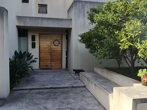 Casa en Venta en Santa Maria del Tigre, USD 475.000