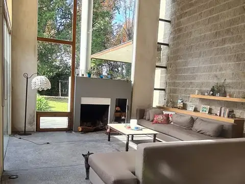 Av. Agustin Garcia (Ruta 27) 100