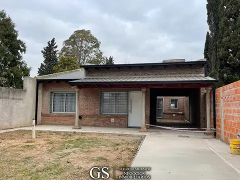 Casa en Venta con 2 cocheras