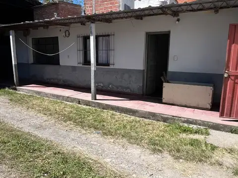VENTA GALPON ZONA OESTE 300M2 APTO PERMUTA