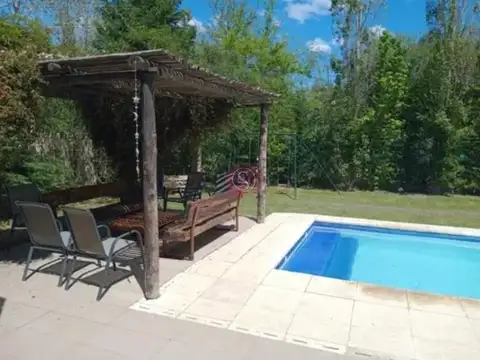 Casa 5 ambientes con 3 baños