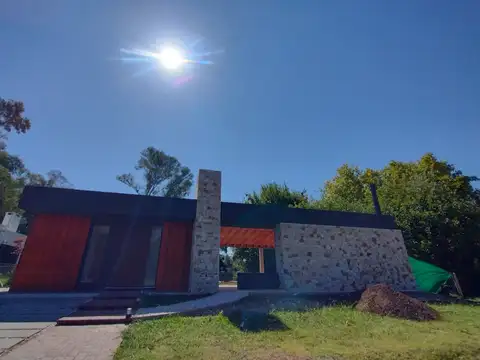 CASA A ESTRENAR EN VENTA | SANTA CLARA, MANZANARES – PILAR