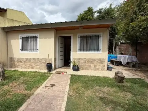 Casa en Venta con 1 cochera