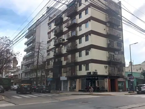 Departamento 2 amb en alquiler en Monte Castro