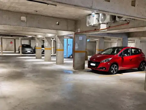 Cochera en Venta en República De La Sexta, Rosario