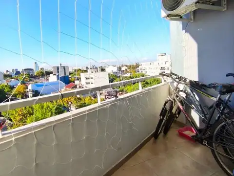 Monoambiente amplio, moderno y con balcón