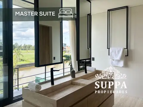 Casa 7 ambientes con 5 baños